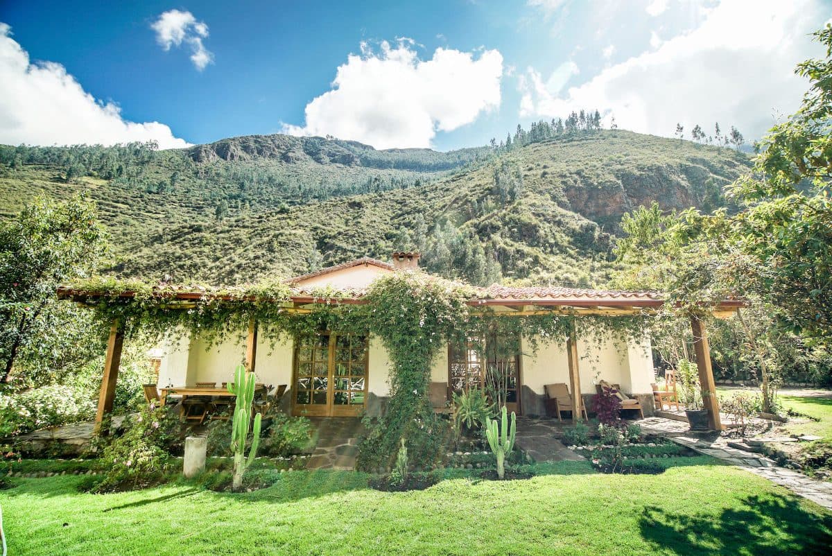 Ayahuasca medicine retreat in Espacio Khungi, Valle de Bravo